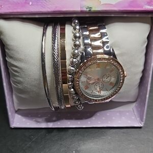 Chic Women's Silver and Rose Gold Watch Set